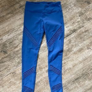 Alo Yoga Leggings, size 4, blue!